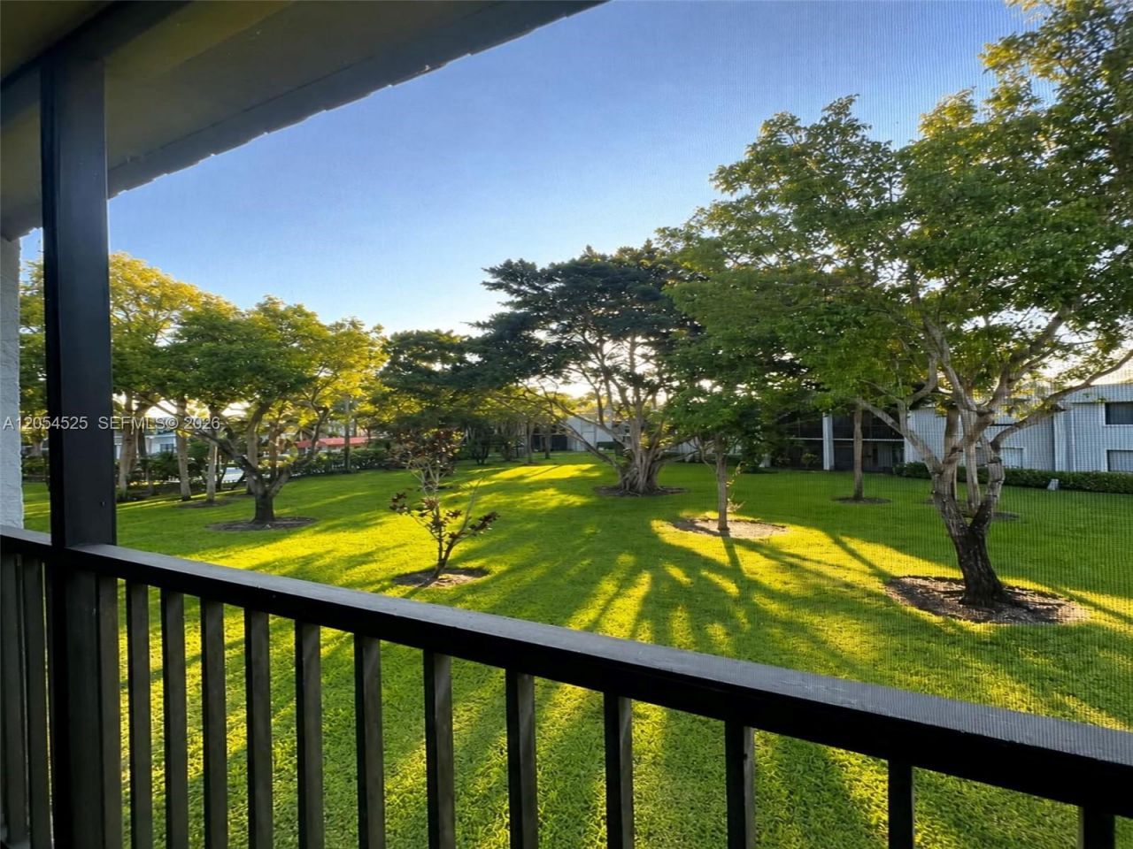 16571 Blatt Blvd, Unit 203, Weston, FL 33326 Photo