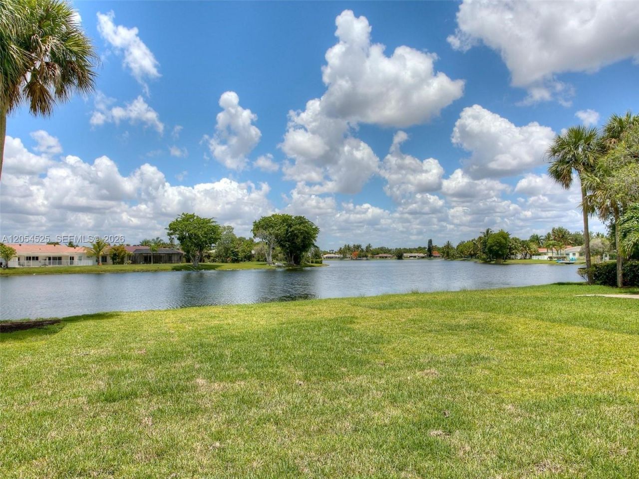16571 Blatt Blvd, Unit 203, Weston, FL 33326 Photo