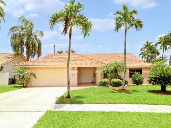 9496 Sun Pointe Dr , Boynton Beach, FL 33437