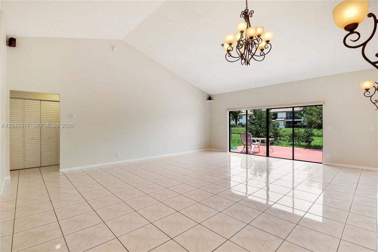 9496 Sun Pointe Dr , Boynton Beach, FL 33437 Photo