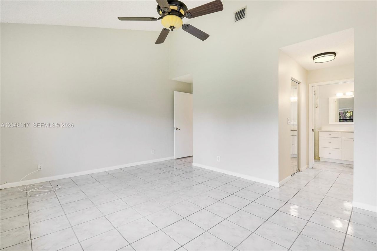9496 Sun Pointe Dr , Boynton Beach, FL 33437 Photo