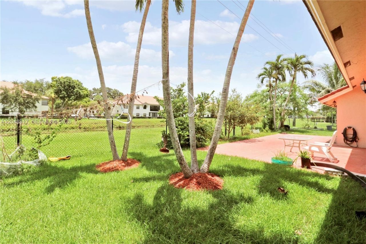 9496 Sun Pointe Dr , Boynton Beach, FL 33437 Photo