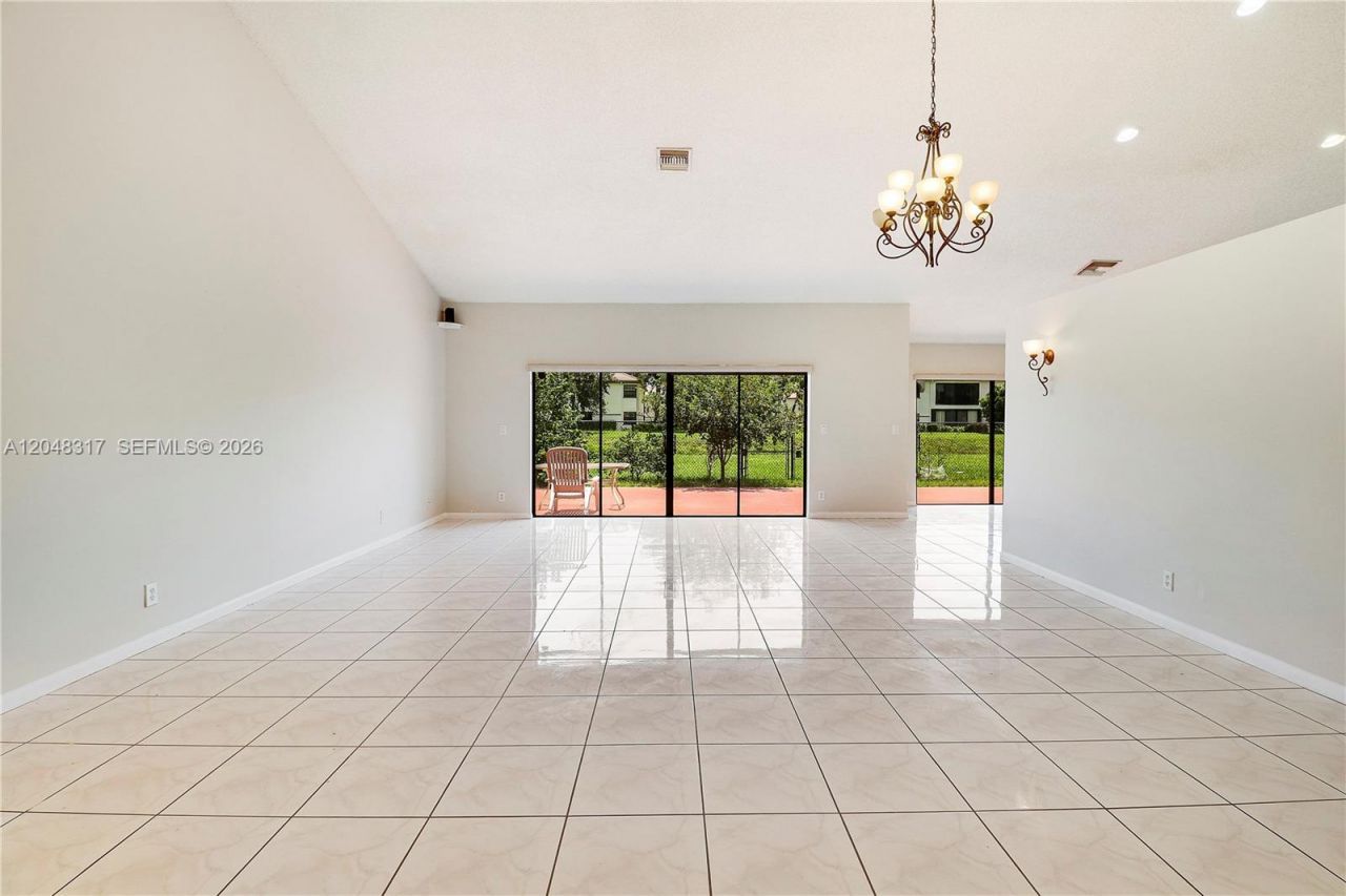 9496 Sun Pointe Dr , Boynton Beach, FL 33437 Photo