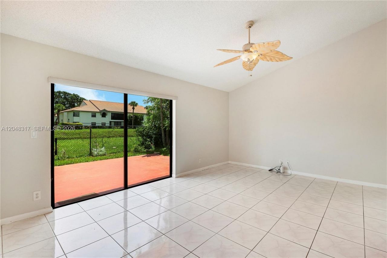 9496 Sun Pointe Dr , Boynton Beach, FL 33437 Photo