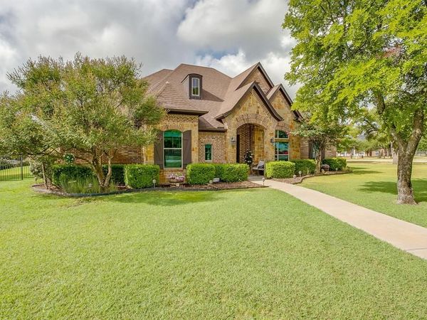 119 Antler Ridge Court , Azle, TX 76020
