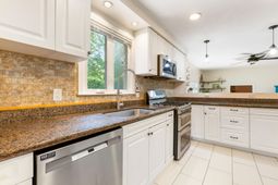 743 Waterloo Street photo 4