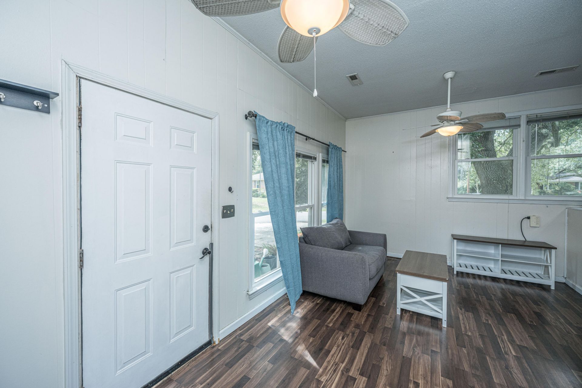 743 Waterloo Street Photo 41