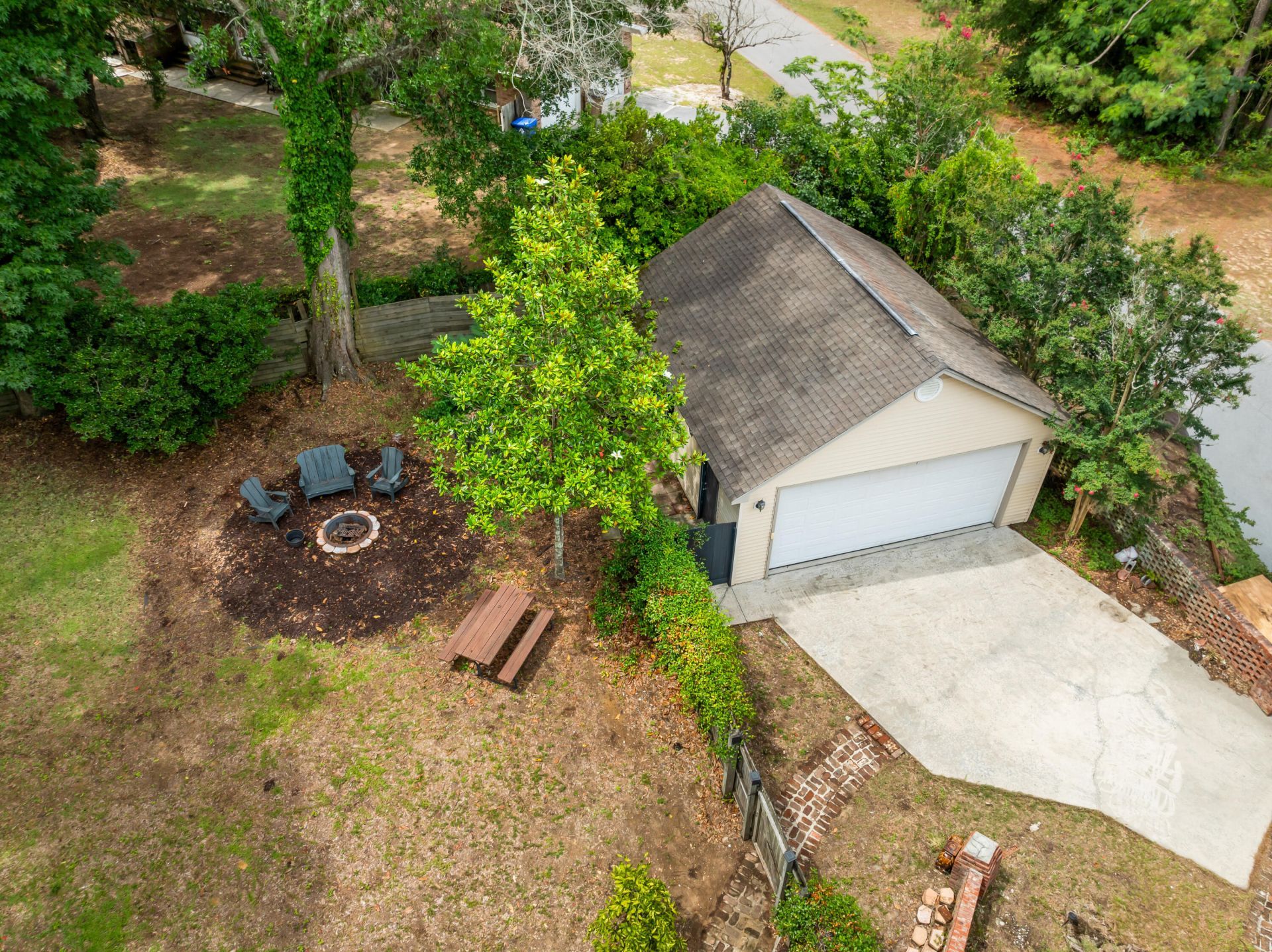 743 Waterloo Street Photo 51