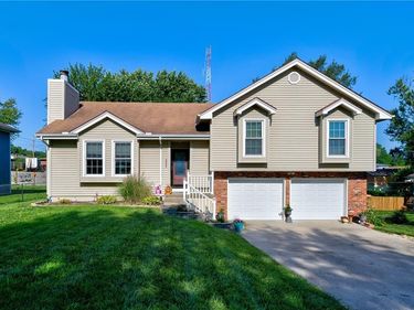 6804 Jason Smith Court, Gladstone, MO 64118