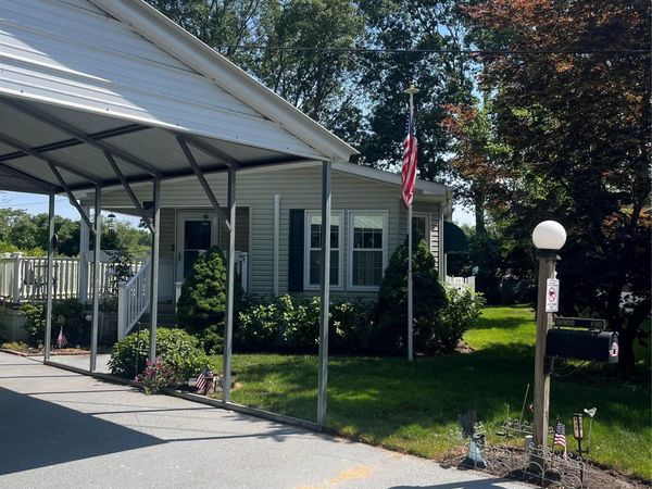 1661 Old Country Road , Unit 156D, Riverhead, NY 11901
