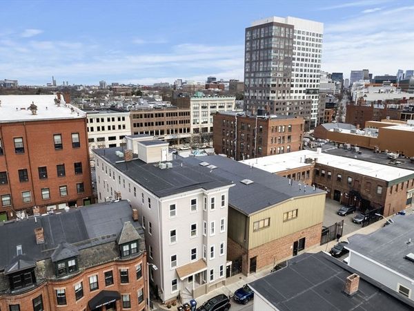 195 Green Street, Cambridge, MA 02139