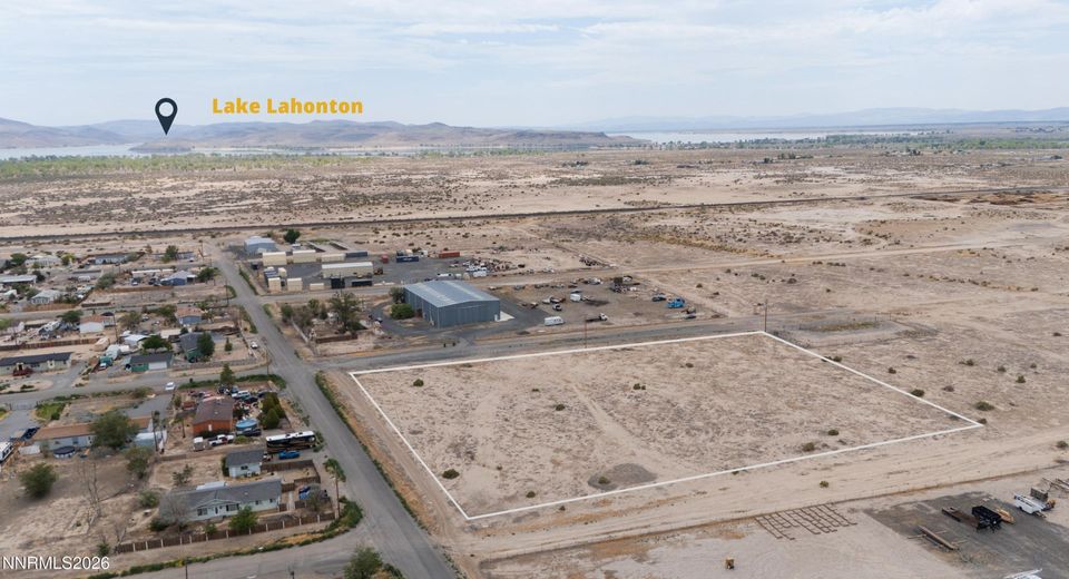 1635 Lake Avenue, Silver Springs, NV 89429 Photo