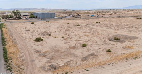 1635 Lake Avenue, Silver Springs, NV 89429 Photo