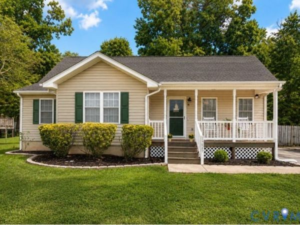 5725 Fox Hunt Trail , South Chesterfield, VA 23803