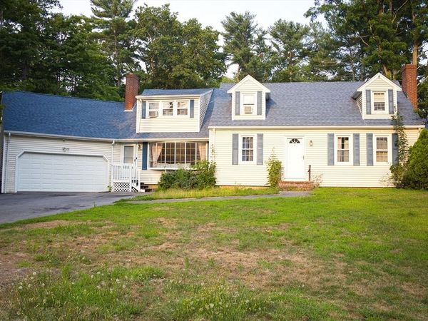 1086 Burt Street, Taunton, MA 02780
