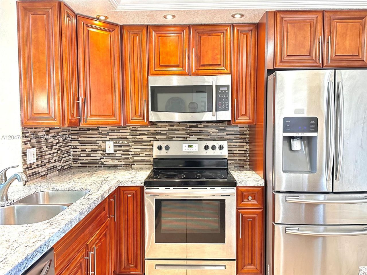 500 NE 12th Ave, Unit 705, Hallandale Beach, FL 33009 Photo