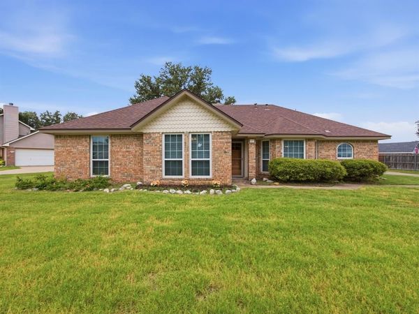 207 Country View Lane, Crandall, TX 75114