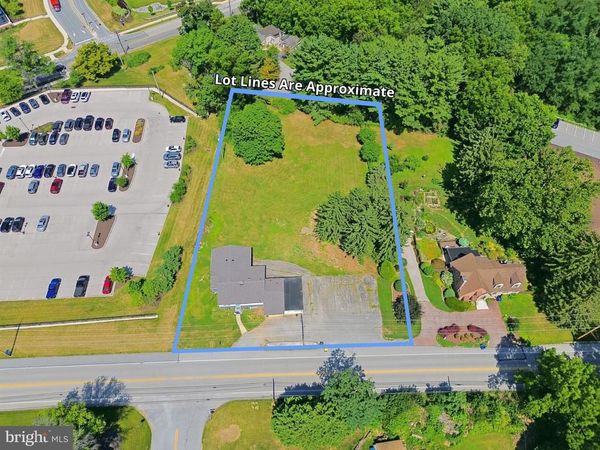2260 S GEORGE STREET, YORK, PA 17403