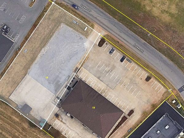 2213 Lowes Dr W, Clarksville, TN 37040
