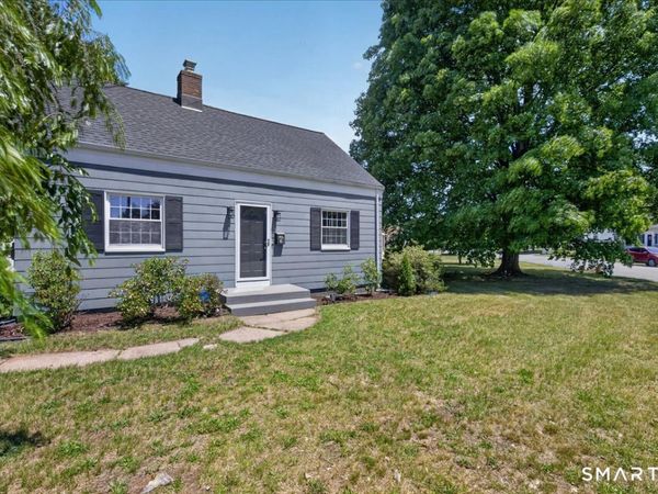 5 Lynmot, Hamden, CT 06514