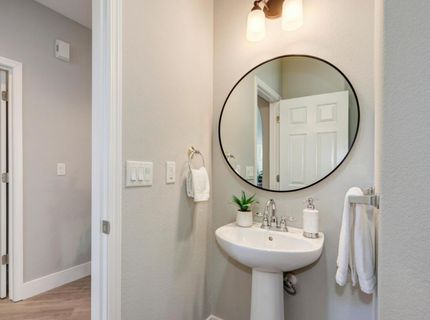 615 Watercolor Ln, West Sacramento, CA 95605 Photo