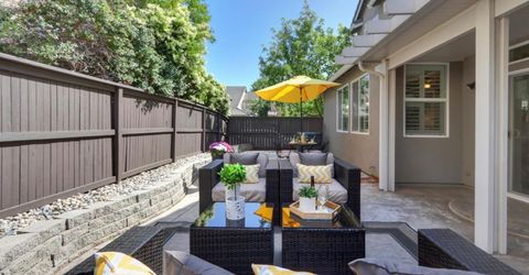 615 Watercolor Ln, West Sacramento, CA 95605 Photo