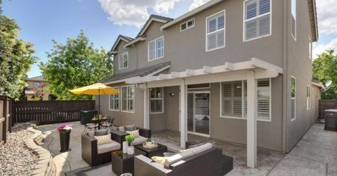 615 Watercolor Ln, West Sacramento, CA 95605 Photo