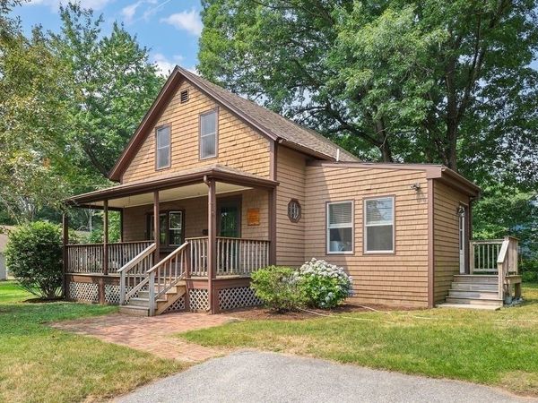 137 Sumner St, North Attleboro, MA 02760