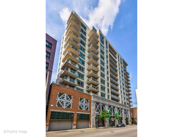 230 W Division Street , Unit 706, Chicago, IL 60610