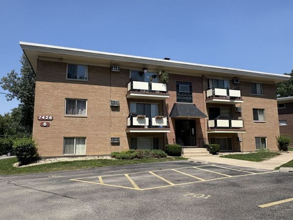 7426 W 111th Street , Unit 610, Worth, IL 60482