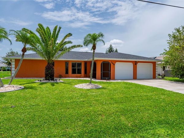 1659 BLUE LAKE CIRCLE , PUNTA GORDA, FL 33983