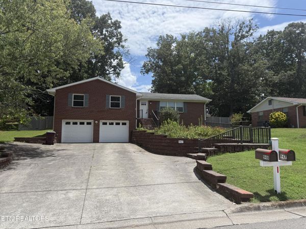 947 N Linden Drive, Alcoa, TN 37701
