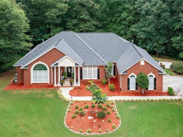 8227 Farmington Lane, Winston, GA 30187