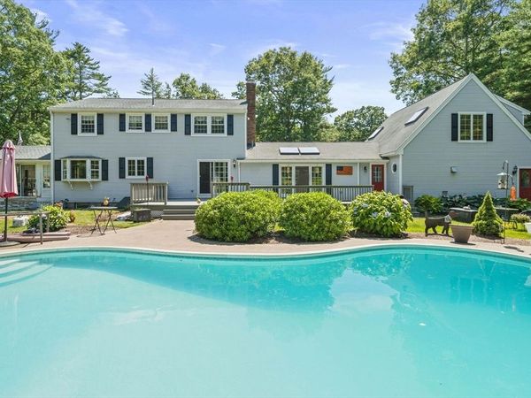 453 Elm St, Duxbury, MA 02332