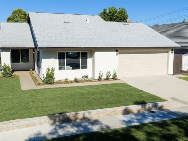 3209 S Diamond, Santa Ana, CA 92704