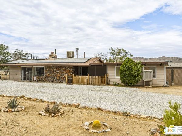 7490 Barberry Avenue, Yucca Valley, CA 92284
