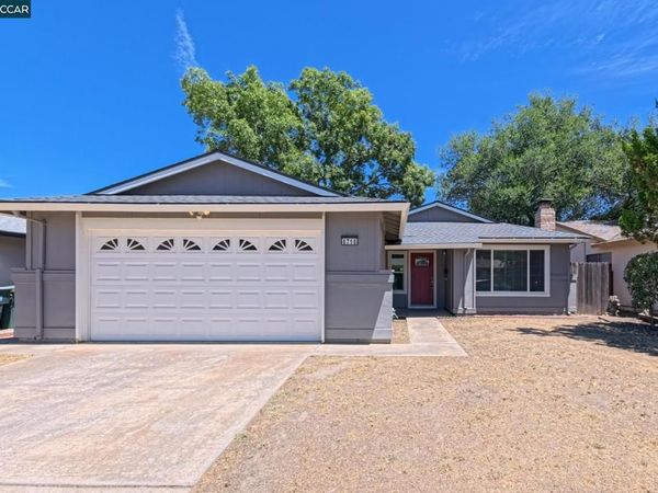 6716 Donerail Dr, Sacramento, CA 95842