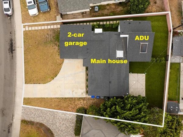 1136 N 7th Place, Port Hueneme, CA 93041