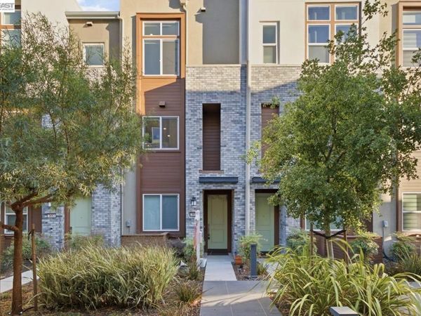 3691 Broadcast Cmn, Fremont, CA 94538