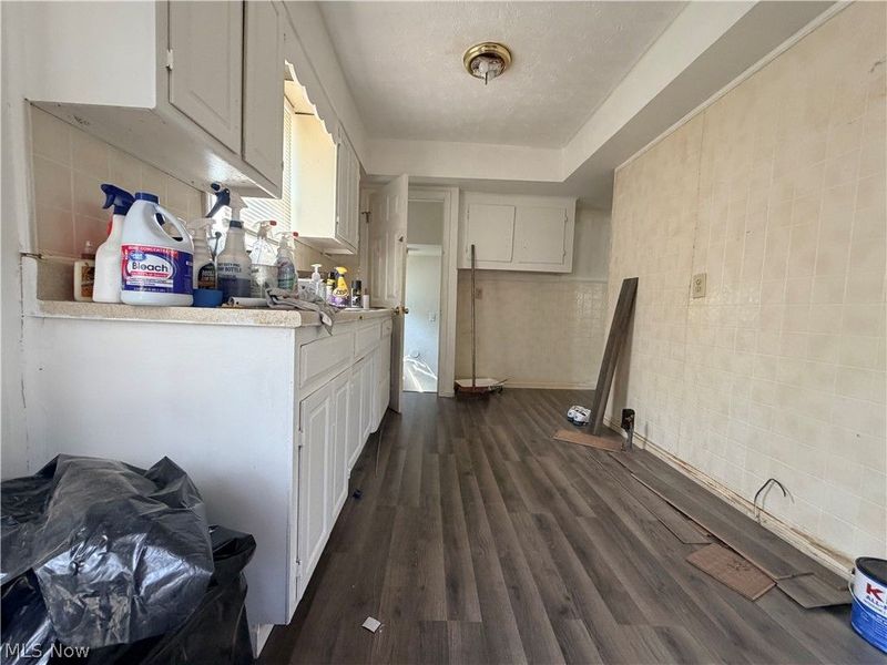 12716 Kadel Avenue, Cleveland, OH 44135 Photo 8
