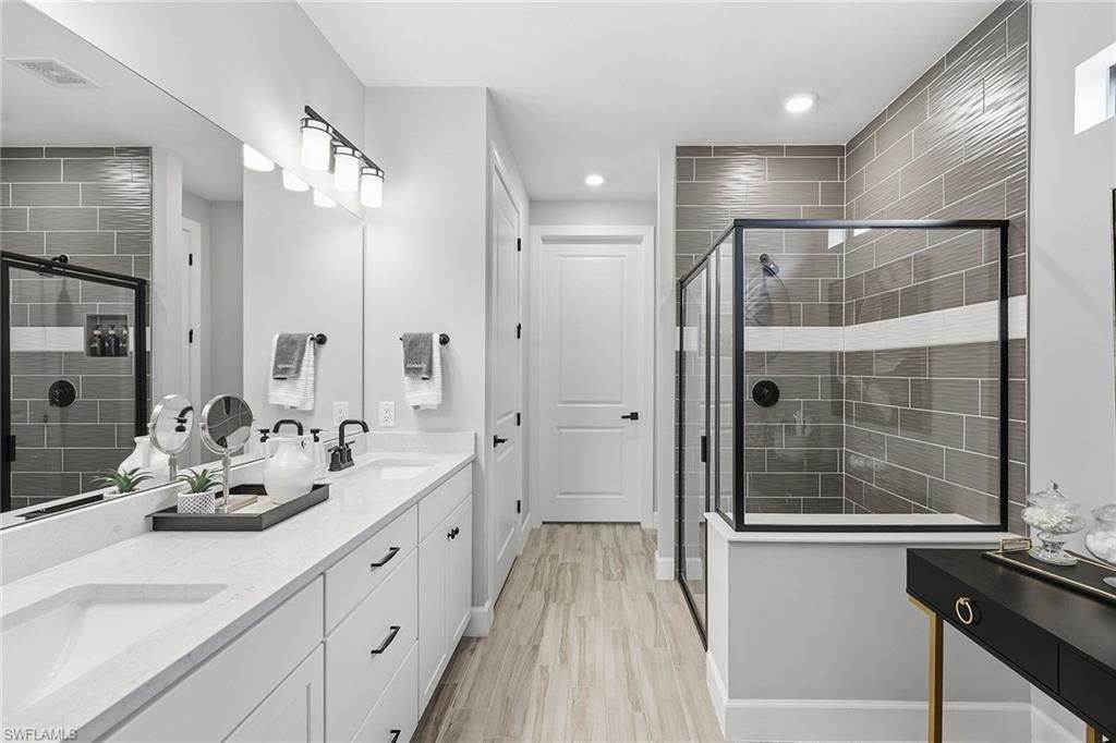 2738 Aviamar Cir , Naples, FL 34114 Photo
