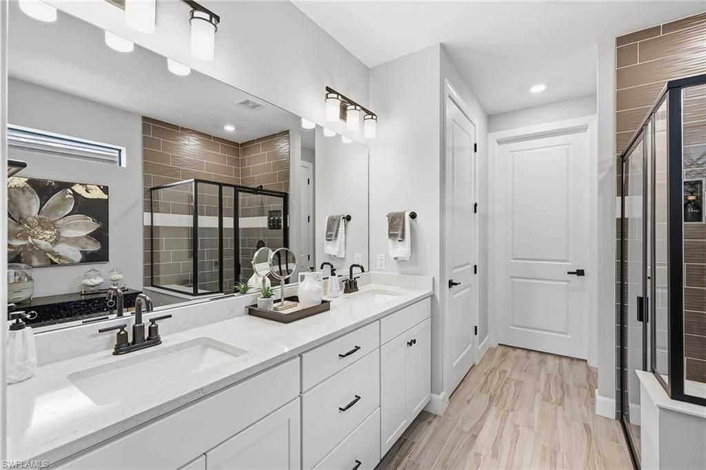 2738 Aviamar Cir , Naples, FL 34114 Photo