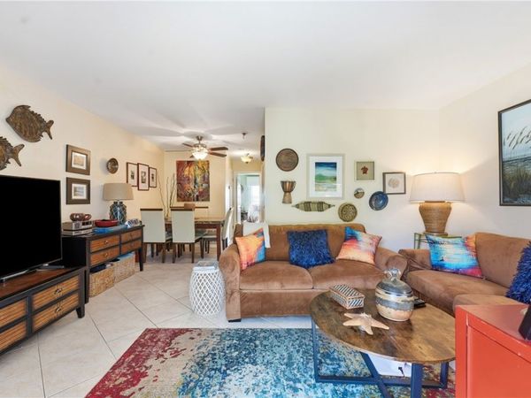 31 Pine Arbor Lane, Unit 204, Vero Beach, FL 32962