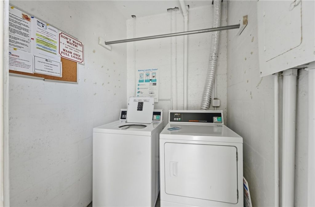 31 Pine Arbor Lane, Unit 204, Vero Beach, FL 32962 Photo