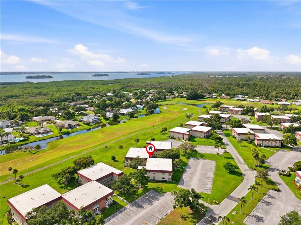 31 Pine Arbor Lane, Unit 204, Vero Beach, FL 32962 Photo