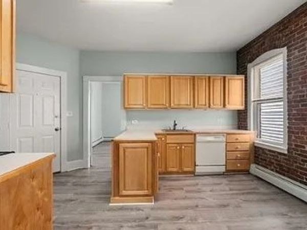 100 4th av 100 4th Ave, Unit 3, Lowell, MA 01854