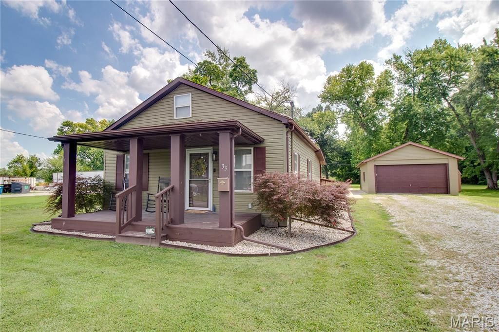 33 S Williams Street , Cottage Hills, IL 62018 Main Photo