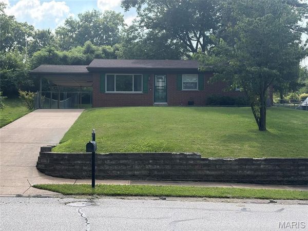 36 Reinke Road , Ellisville, MO 63021