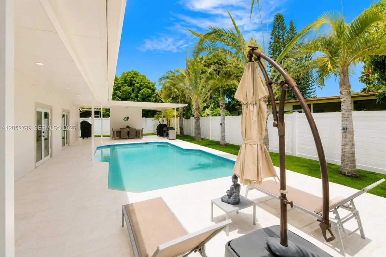 7131 SW 6th St, Pembroke Pines, FL 33023 Photo