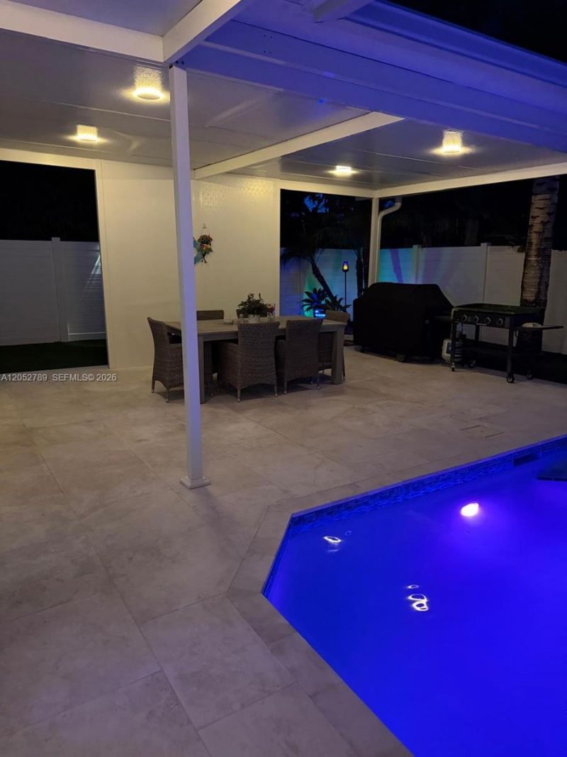 7131 SW 6th St, Pembroke Pines, FL 33023 Photo